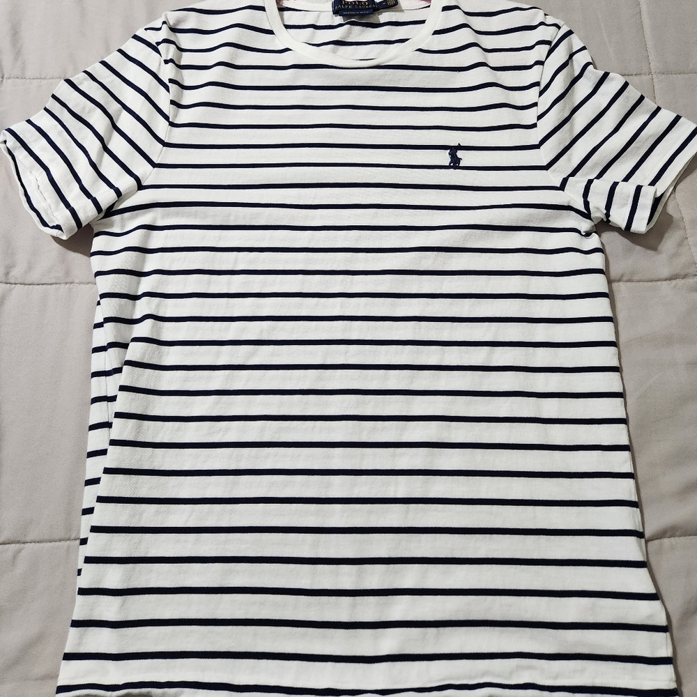 Polo Tshirt like new